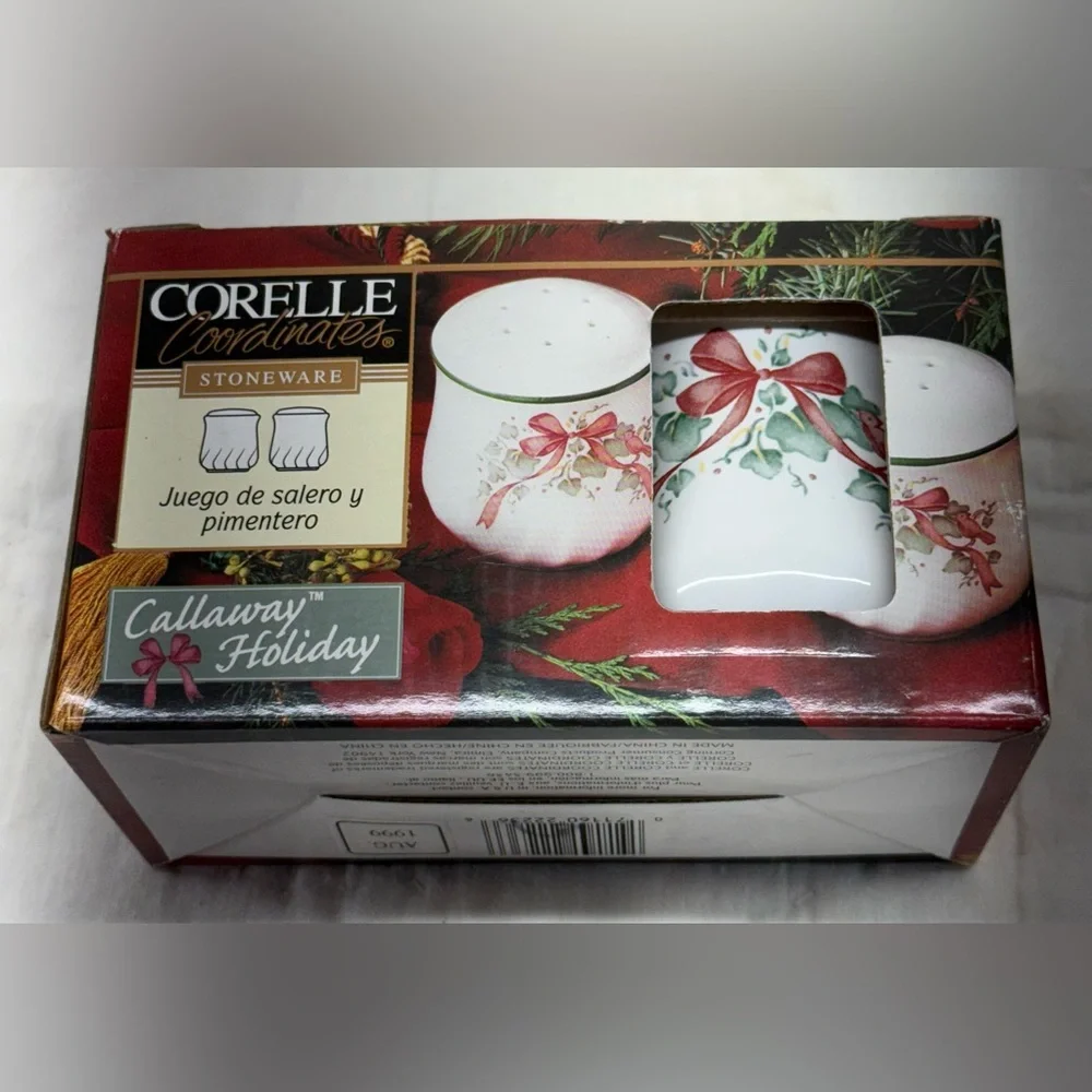 Corelle Coordinates Callaway Holiday Salt and Pepper Shakers 1999